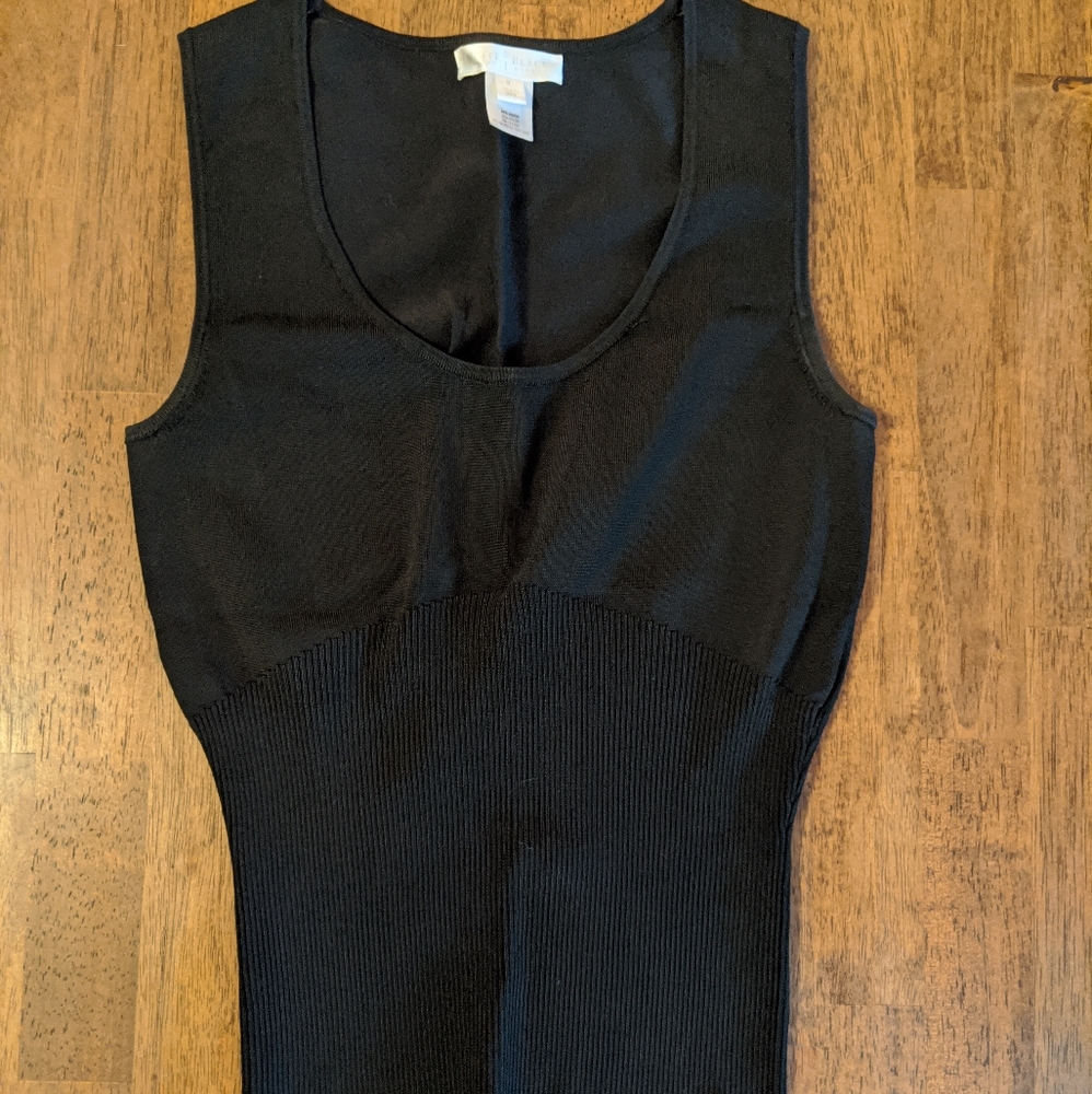 NWOT White House Black Market WHBM medium top